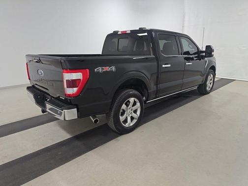 Agate Black Metallic 2023 Ford F-150 LARIAT 4WD SuperCrew 5.5' Box