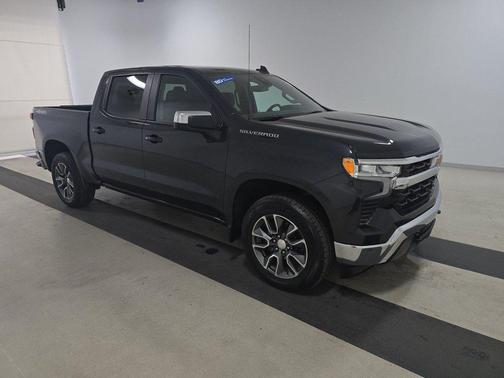 2022 Chevrolet Silverado 1500 4WD Crew Cab 147" LT w/2FL