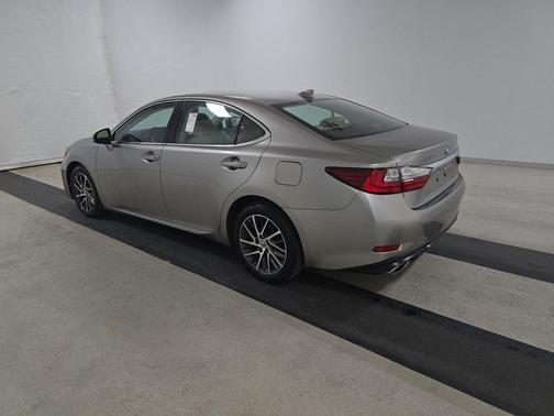 2017 Lexus ES 350 Base