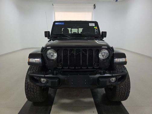 Black Clearcoat 2021 Jeep Gladiator Sport S 4x4