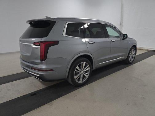 2024 Cadillac XT6 Premium Luxury FWD