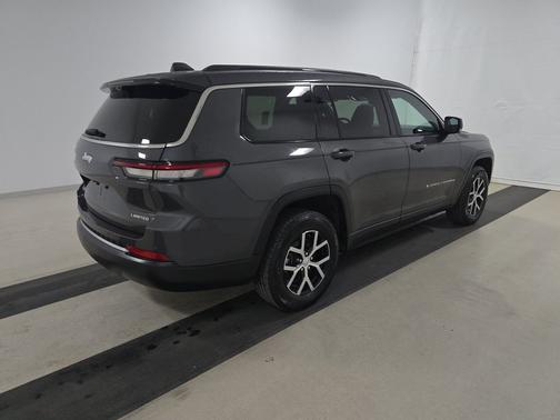 Baltic Gray Metallic Clearcoat 2024 Jeep Grand Cherokee L Limited 4x4