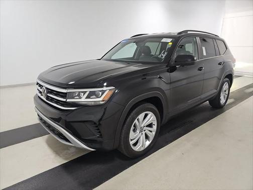 2022 Volkswagen Atlas 3.6L SE w/Technology