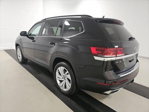 2022 Volkswagen Atlas 3.6L SE w/Technology
