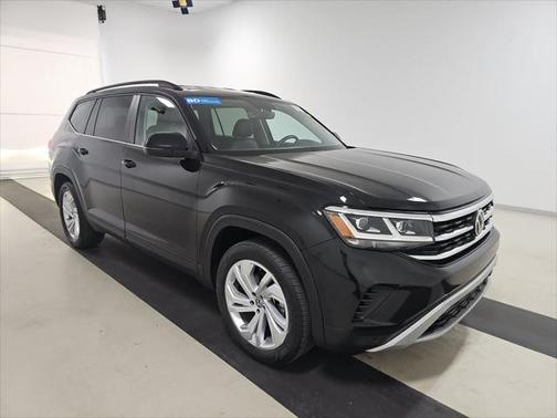 2022 Volkswagen Atlas 3.6L SE w/Technology