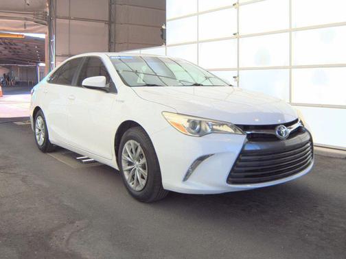2017 Toyota Camry Hybrid LE
