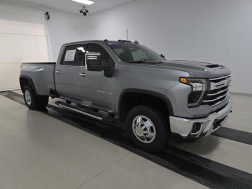 2025 Chevrolet Silverado 3500 LTZ