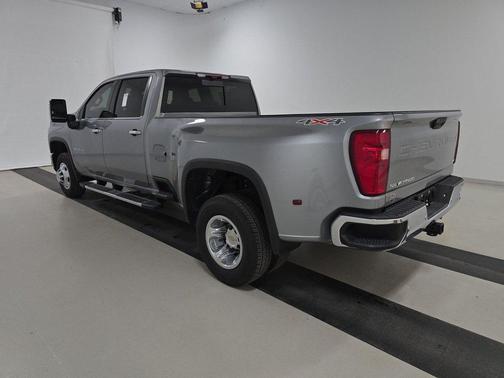2025 Chevrolet Silverado 3500 LTZ