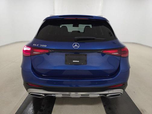 2023 Mercedes-Benz GLC 300 Base