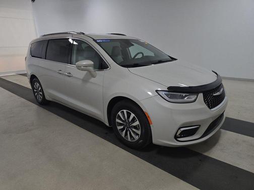 2021 Chrysler Pacifica Touring L FWD