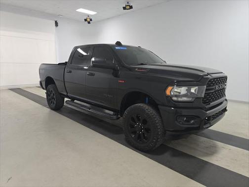 2022 RAM 2500 Big Horn Crew Cab 4x4 6'4' Box