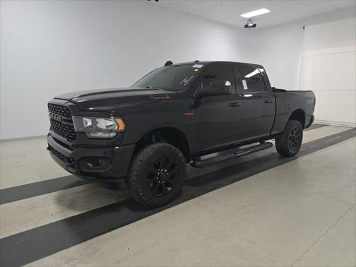 2022 RAM 2500 Big Horn Crew Cab 4x4 6'4' Box