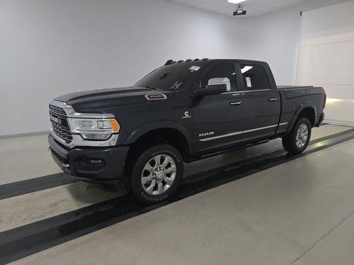2020 RAM 3500 Limited Crew Cab 4x4 6'4' Box