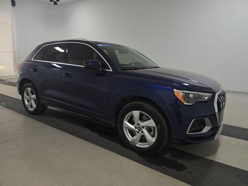 2022 Audi Q3 40 Premium