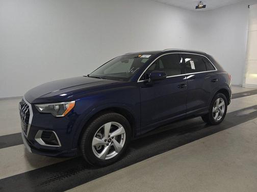 2022 Audi Q3 40 Premium