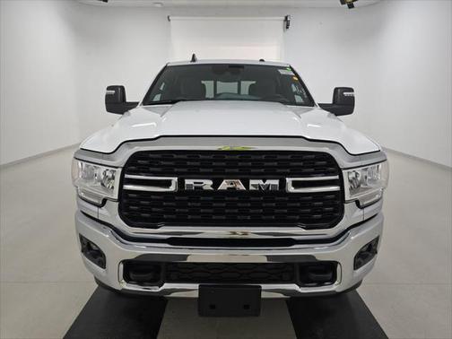 2023 RAM 2500 Big Horn Crew Cab 4x4 8' Box