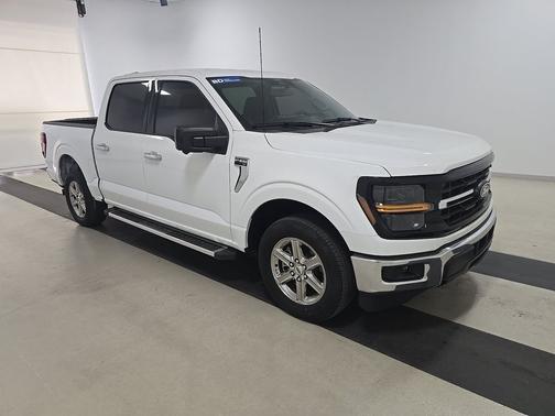 Oxford White 2024 Ford F-150 XLT 2WD SuperCrew 5.5' Box