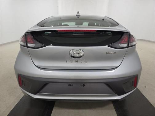 2021 Hyundai IONIQ Plug-In Hybrid SEL