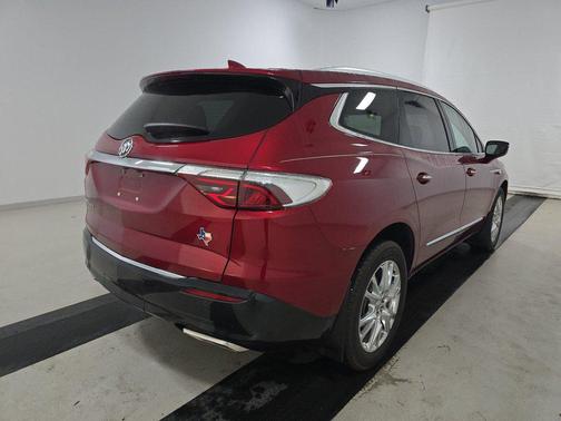 2023 Buick Enclave Essence FWD