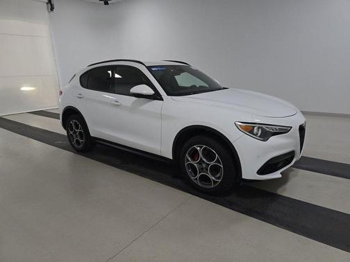 2022 Alfa Romeo Stelvio Sprint
