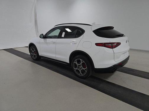 2022 Alfa Romeo Stelvio Sprint