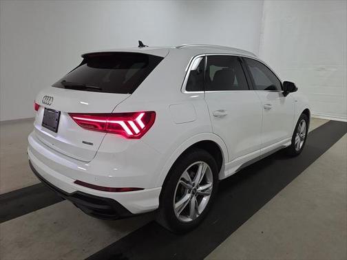 2022 Audi Q3 45 S line Premium Plus