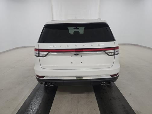 PRISTINE WHITE MET 3C 2022 Lincoln Aviator Reserve AWD