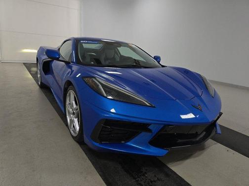 2025 Chevrolet Corvette Stingray w/3LT