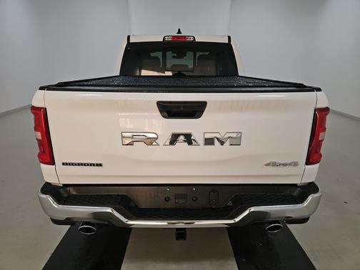 Bright White Clearcoat 2026 RAM 1500 Big Horn 4x4 Crew Cab 5'7" Box
