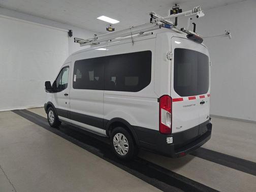 2018 Ford Transit-150 XLT