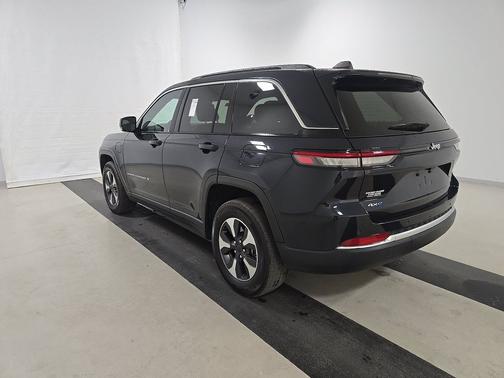Midnight Sky 2024 Jeep Grand Cherokee 4xe 4x4