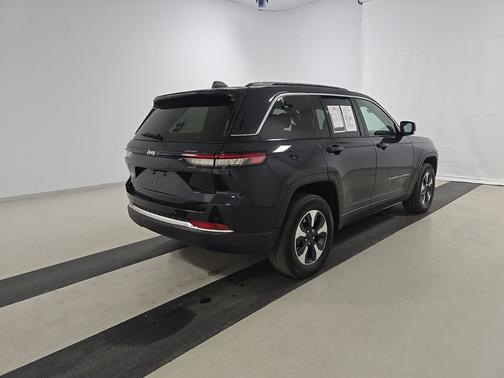 Midnight Sky 2024 Jeep Grand Cherokee 4xe 4x4