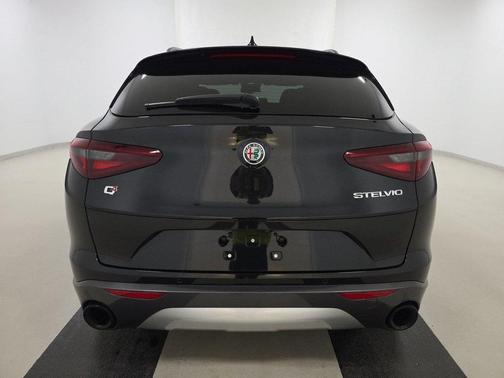 2022 Alfa Romeo Stelvio Ti