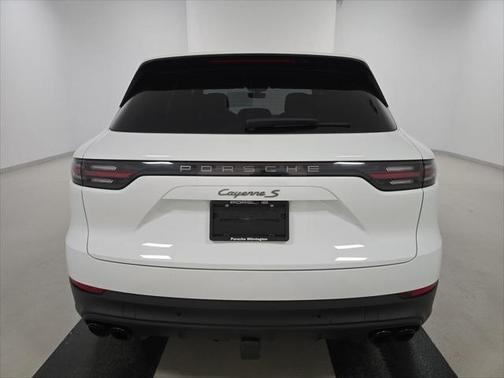 2023 Porsche Cayenne Platinum Edition