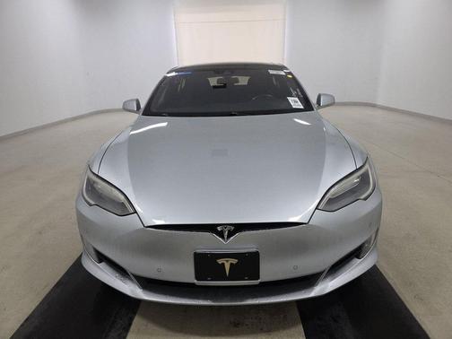 2016 Tesla Model S 60D