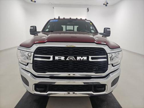 2024 RAM 3500 Tradesman Crew Cab 4x4 8' Box