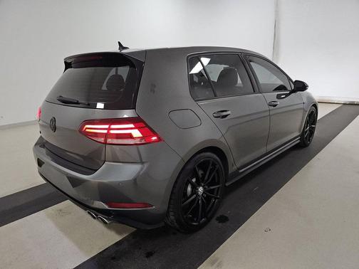 2019 Volkswagen Golf R 2.0T DSG
