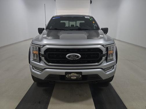 Iconic Silver Metallic 2021 Ford F-150 XLT 4WD SuperCrew 5.5' Box