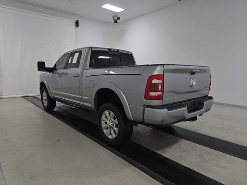 Billet Silver Metallic Clearcoat 2023 RAM 2500 Limited 4x4 Crew Cab 6'4" Box