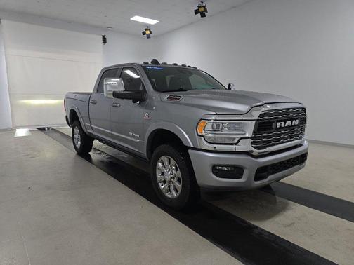 Billet Silver Metallic Clearcoat 2023 RAM 2500 Limited 4x4 Crew Cab 6'4" Box