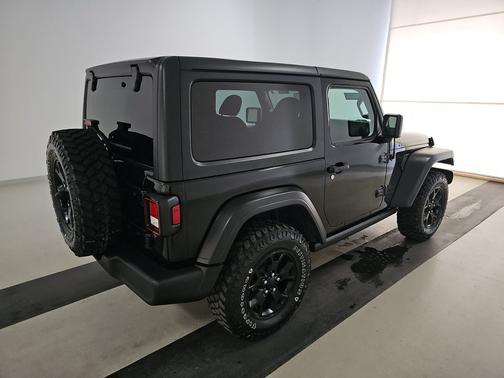 Black Clearcoat 2021 Jeep Wrangler Willys 4x4