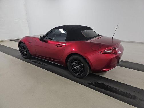 2024 Mazda MX-5 Miata Sport