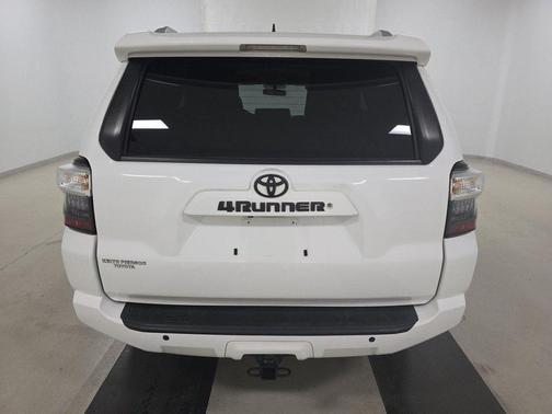 2017 Toyota 4Runner SR5 Premium