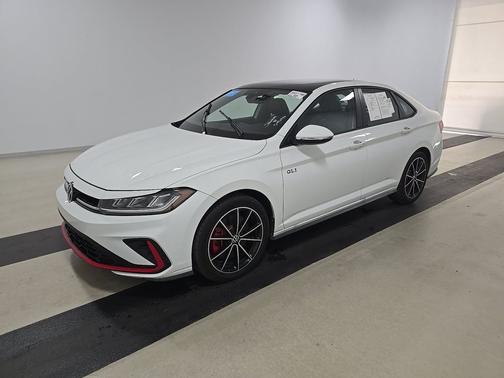 Pure White w/Deep Black Roof 2025 Volkswagen Jetta GLI Autobahn Manual
