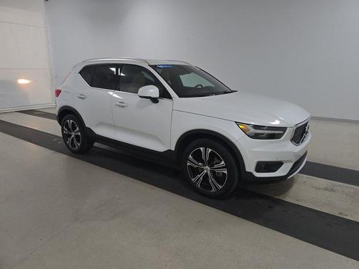2022 Volvo XC40 T5 Inscription