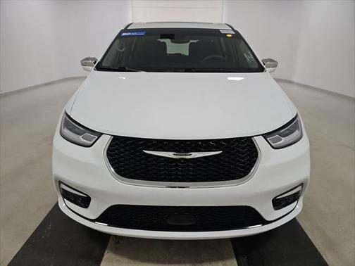 2022 Chrysler Pacifica Hybrid Limited