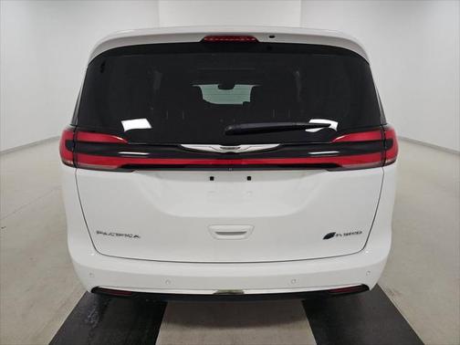 2022 Chrysler Pacifica Hybrid Limited