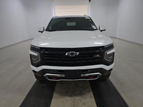 2025 Chevrolet Suburban 4WD Z71