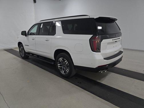 2025 Chevrolet Suburban 4WD Z71