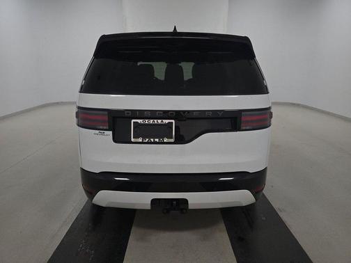 2025 Land Rover Discovery P360 Dynamic SE